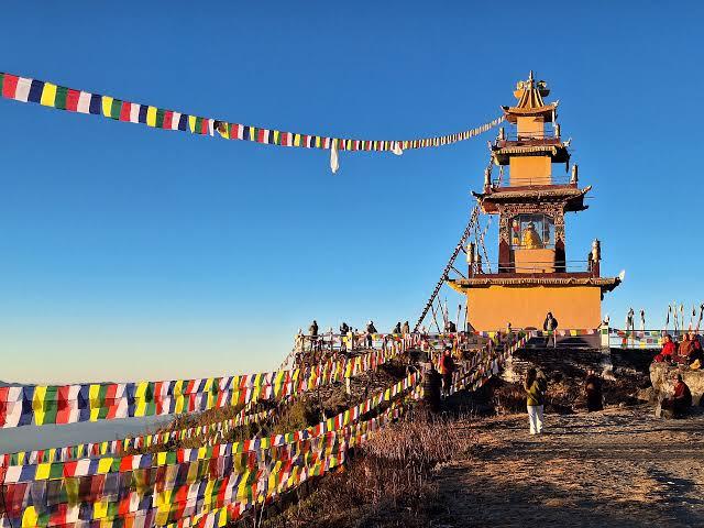 Ama Yangri Trek – 2 Days Scenic Himalayan Adventure